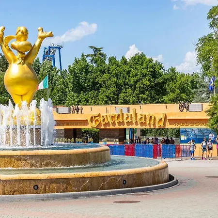 Guest house A Due Passi Da Gardaland 3*