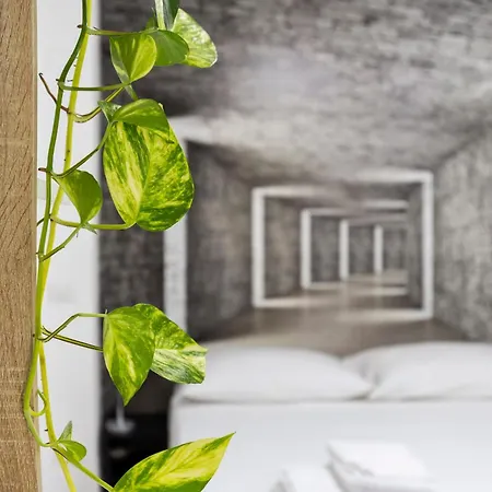 A Due Passi Da Gardaland
